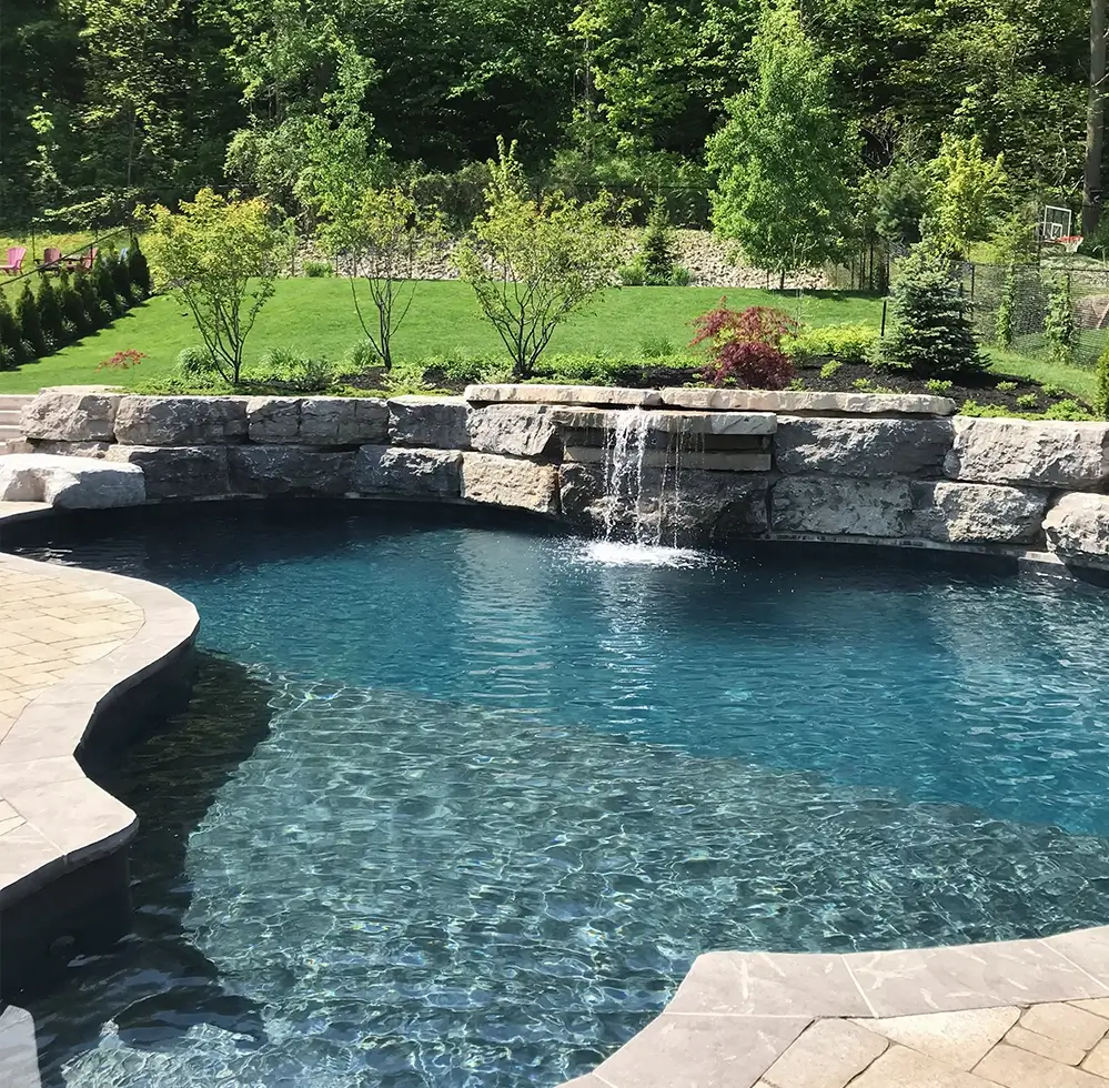 Vinyl Liner Pool with Water Feature